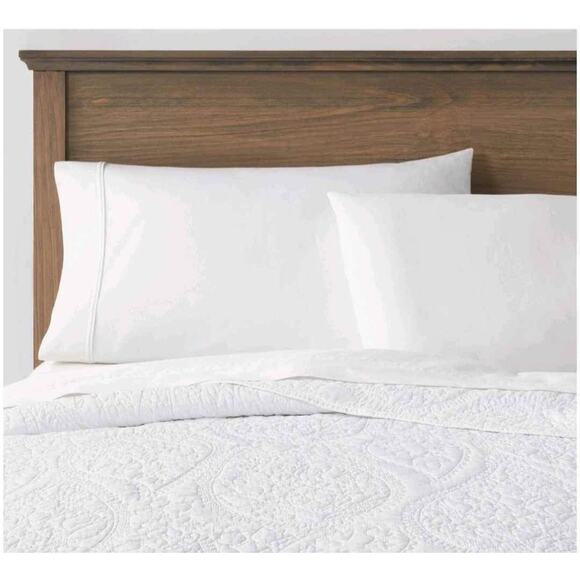 #596 King Beautiful Stitch Quilt- White 104 x 92 Threshold New - Picture 2 of 4